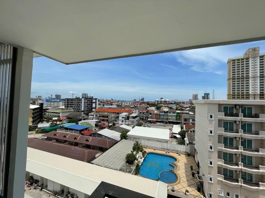 Getaway Studio In City Center Residence Pattaya Esterno foto